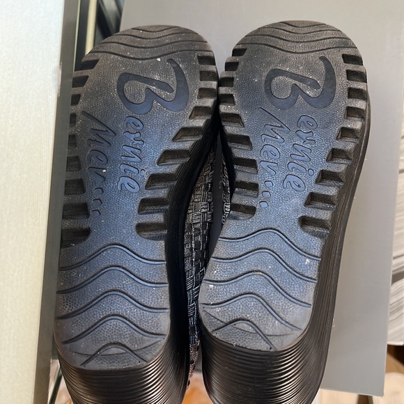 EUC Bernie Mev Woven Pewter Elastic Fabric Wedge Platform, Size 39 - Picture 10 of 10